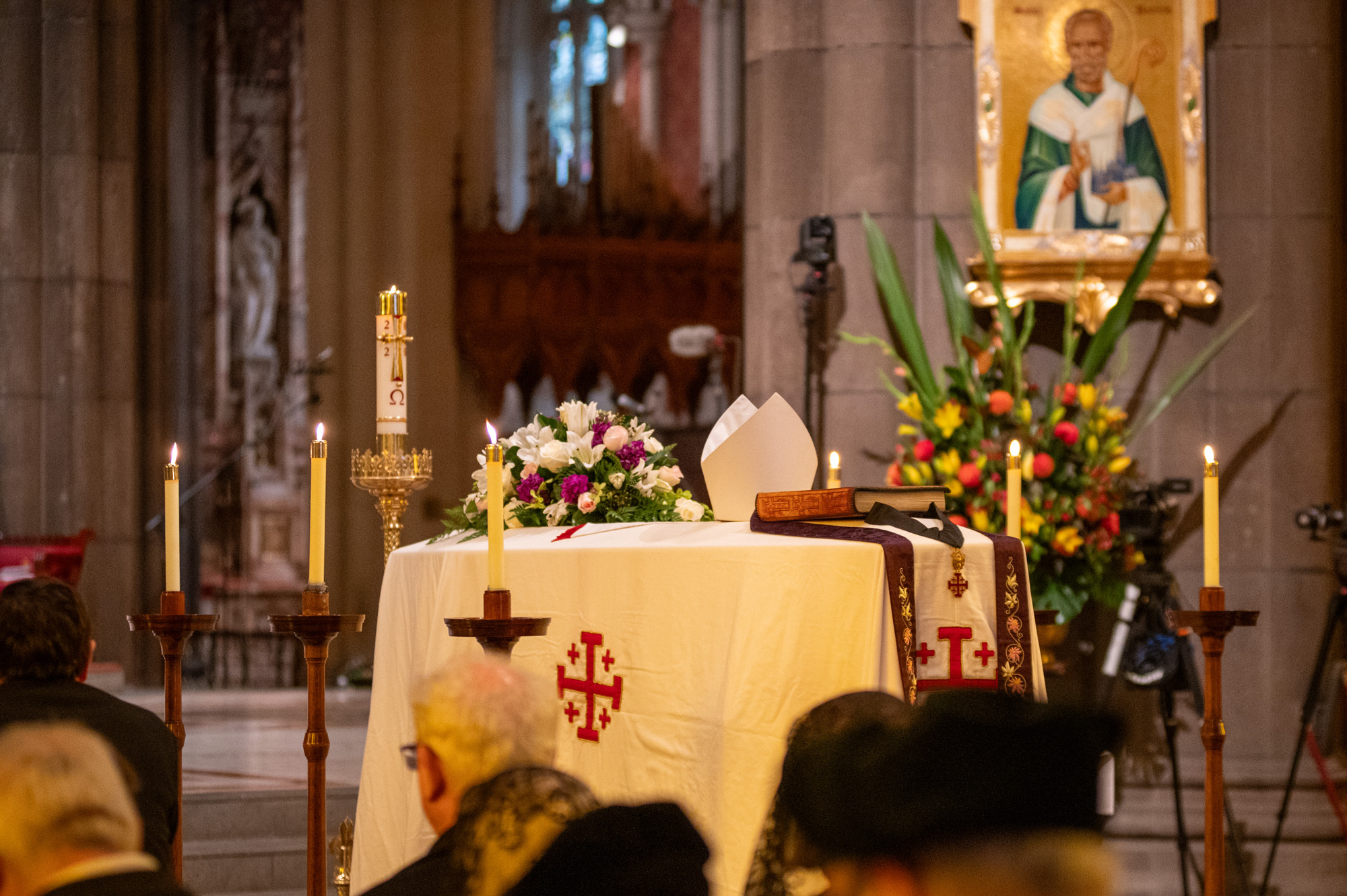 To know, worship and love: Requiem Mass held to… | Melbourne Catholic